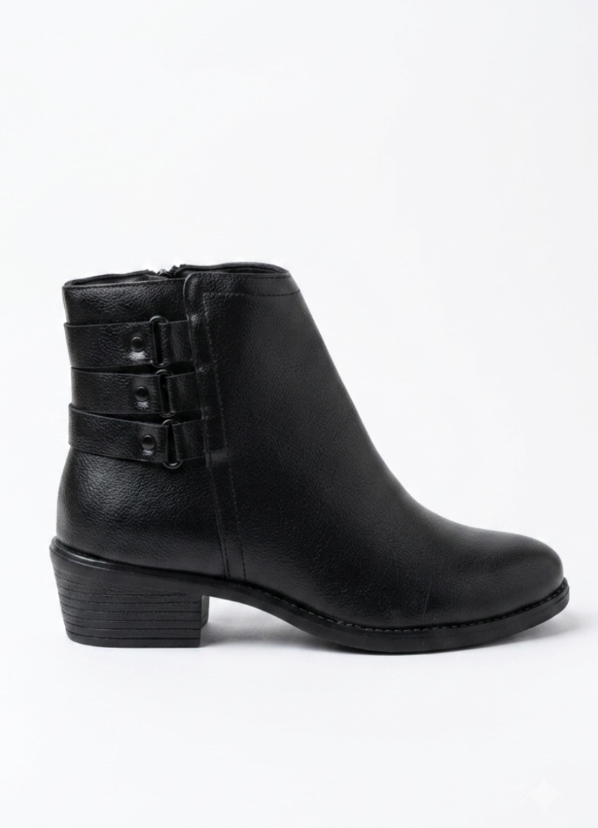 Women's Black Boot AT2632